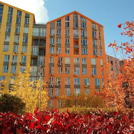 Georgeous Bright In A Bright Residential Complex Comfort Town кт-08 Kiew