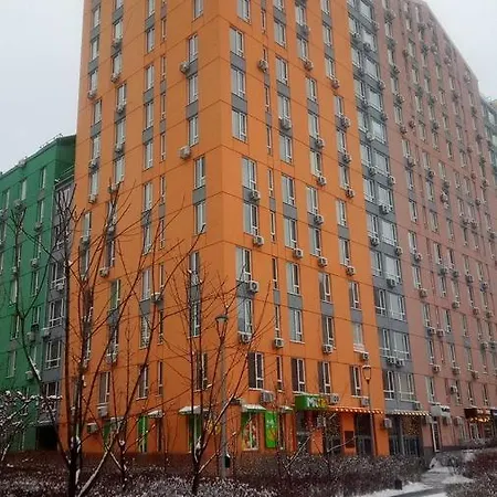 Georgeous Bright In A Bright Residential Complex Comfort Town кт-08 Kiew