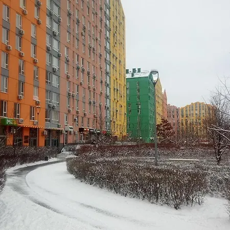 Georgeous Bright In A Bright Residential Complex Comfort Town кт-08 Kiew